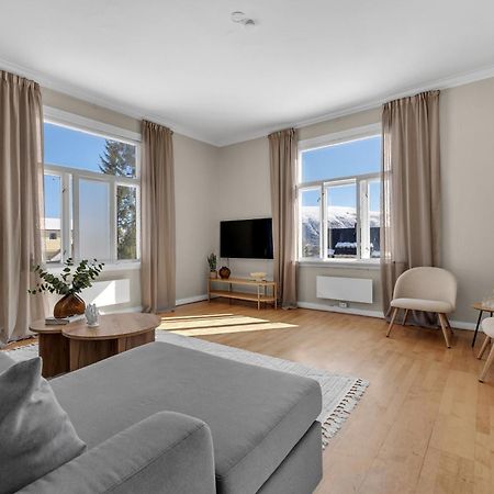 Amazing Tromso City Apartment With Free Parking And Lovely City Views! ภายนอก รูปภาพ