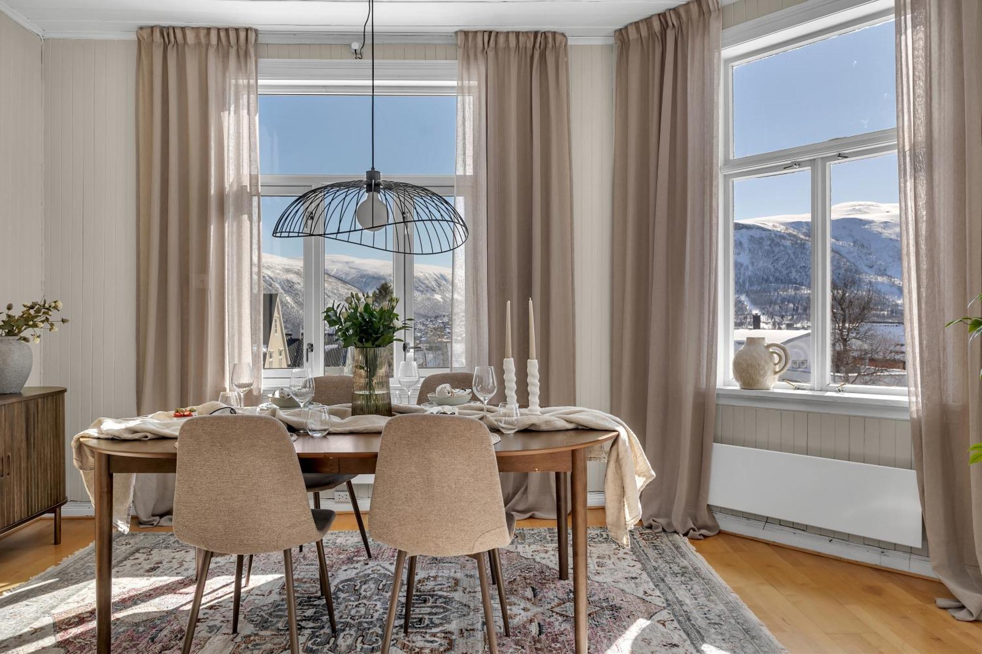 Amazing Tromso City Apartment With Free Parking And Lovely City Views! ภายนอก รูปภาพ